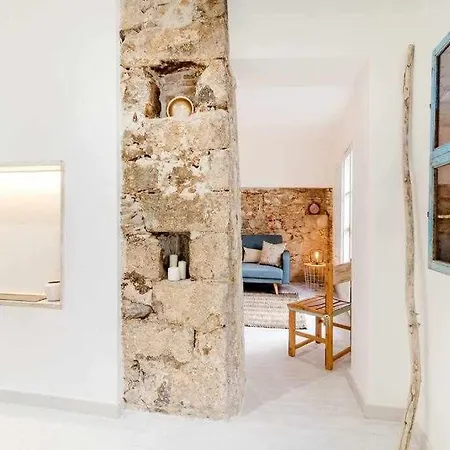 Sleep Y Ferreries19 Apt For Romantic Getaway